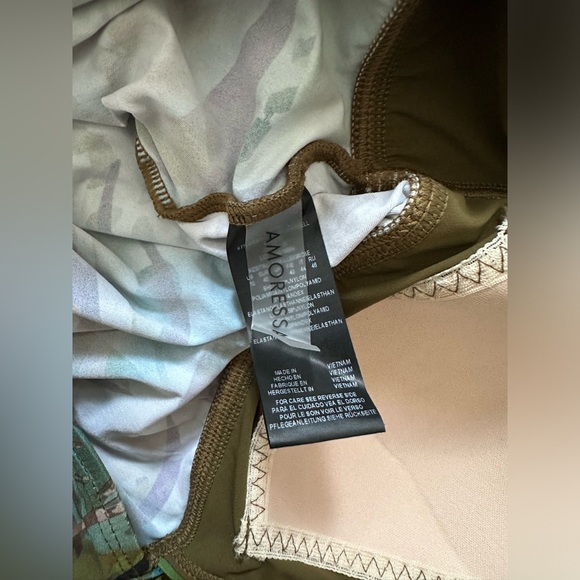 ✨ NWT ✨Amoressa Swimwear tankini top - Picture 11 of 14